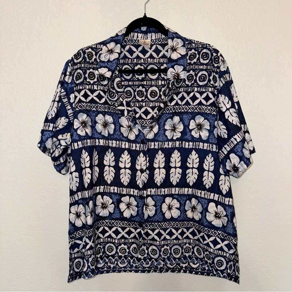 La Leela Blue Hawaiian Patterned Shirt Women’s Size Large